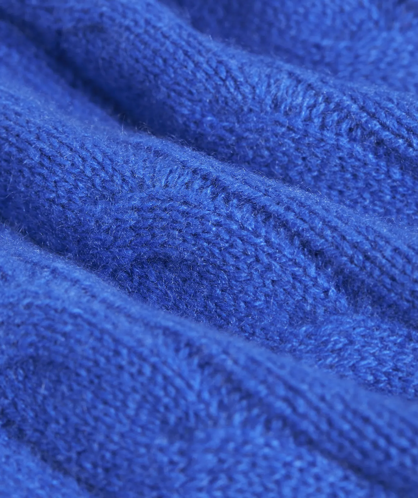 Cashmere Classic Cable Crewneck Sweater