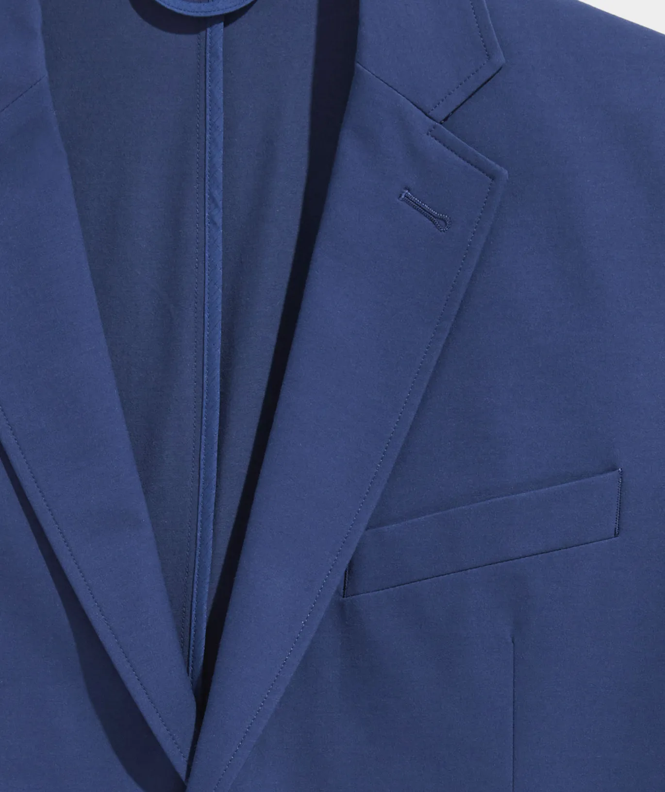 Lightweight On-The-Go Blazer