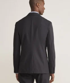 Lightweight On-The-Go Blazer