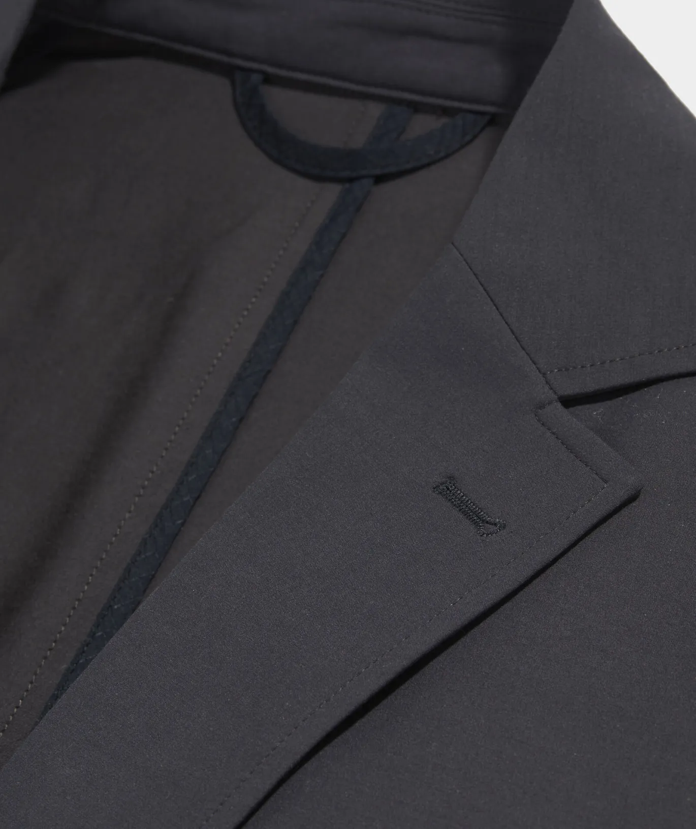 Lightweight On-The-Go Blazer